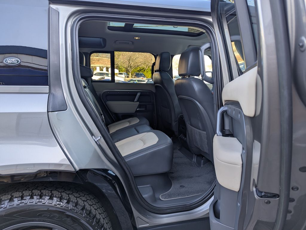 2023 Land Rover Defender X-Dynamic SE - Photo 45