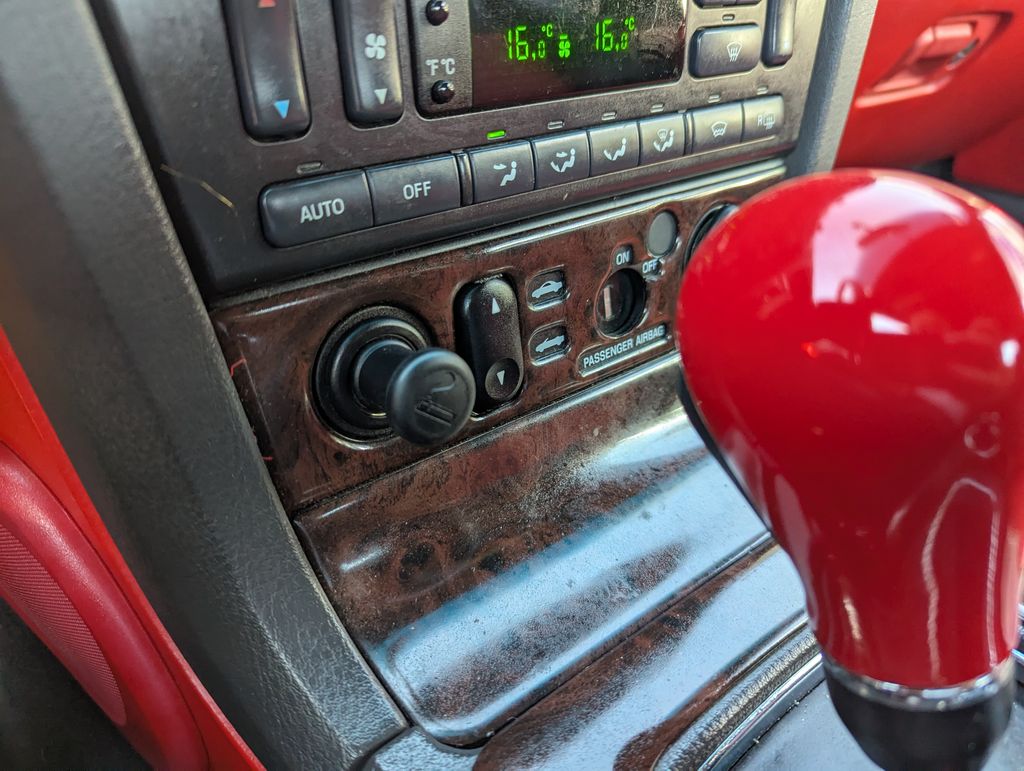 2002 Ford Thunderbird Premium - Photo 32