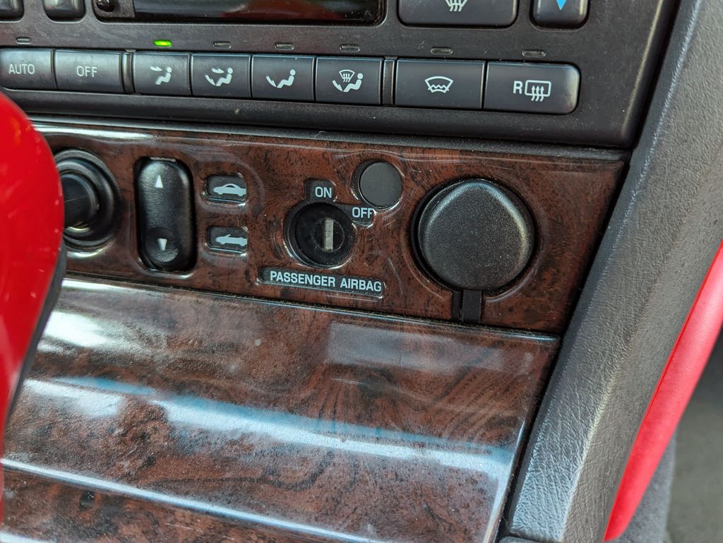 2002 Ford Thunderbird Premium - Photo 31