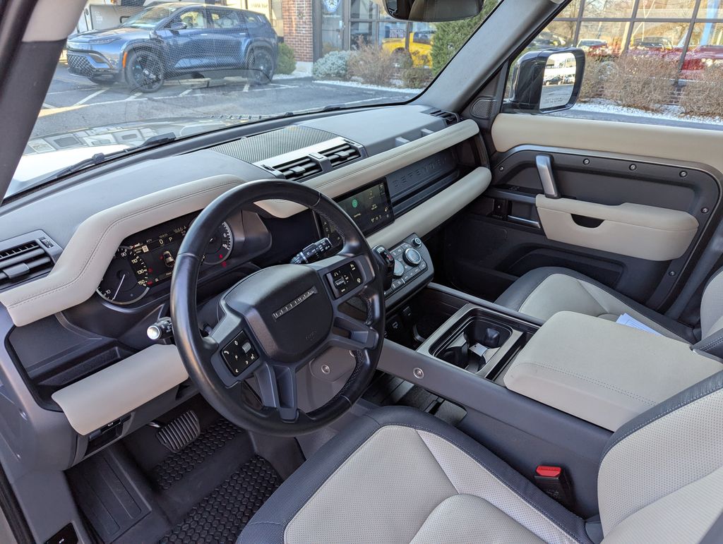 2023 Land Rover Defender X-Dynamic SE - Photo 13