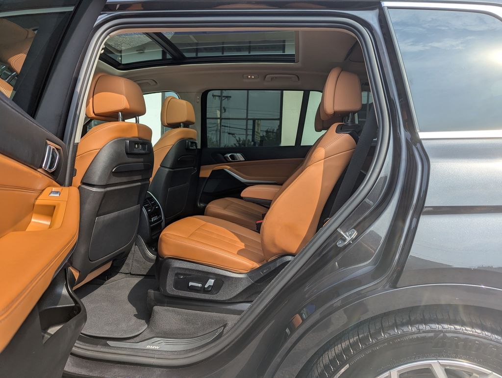 2022 BMW X7 40i - Photo 42