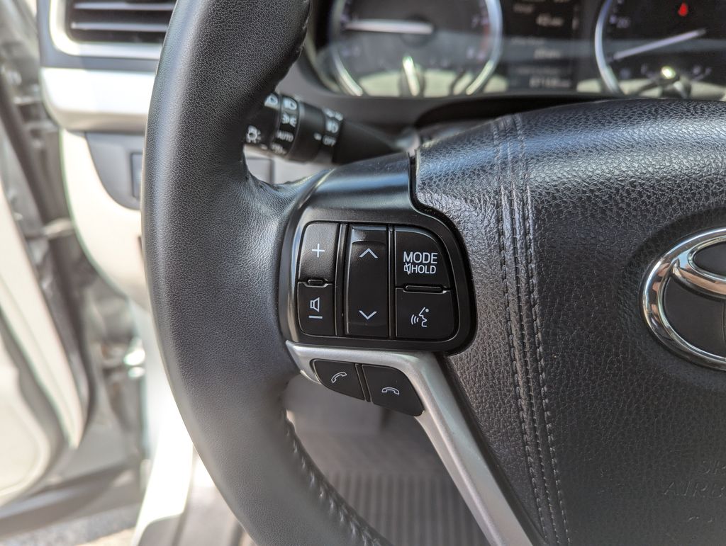2018 Toyota Highlander XLE - Photo 16