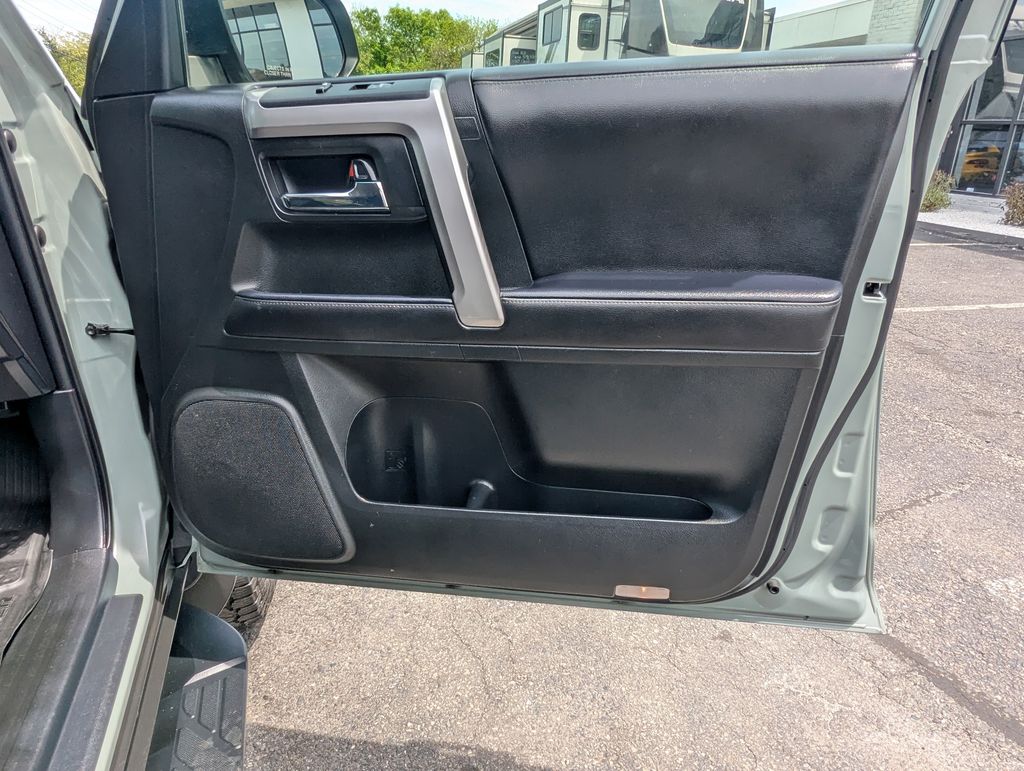 2022 Toyota 4Runner Trail - Photo 37