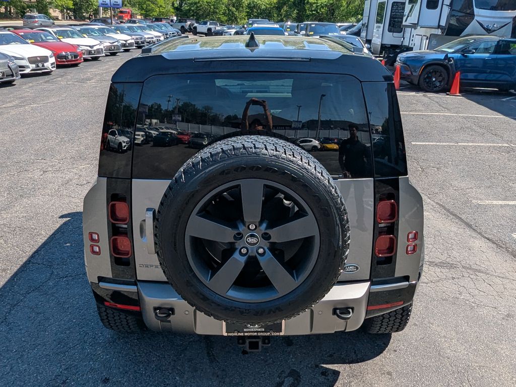 2023 Land Rover Defender X-Dynamic SE - Photo 8