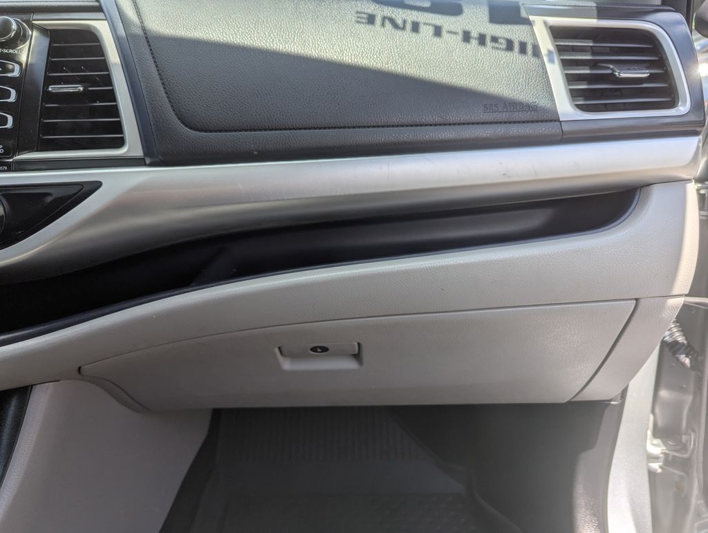 2018 Toyota Highlander XLE - Photo 35
