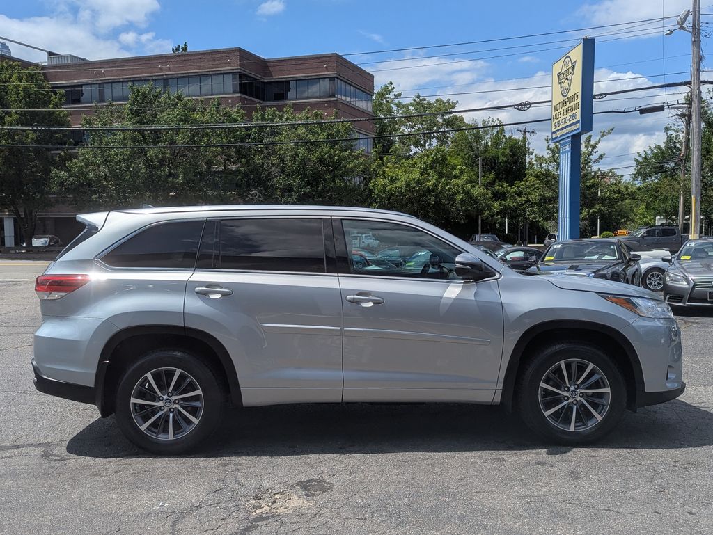 2018 Toyota Highlander XLE - Photo 6
