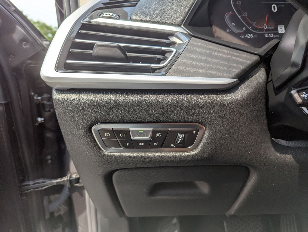 2022 BMW X7 40i - Photo 14
