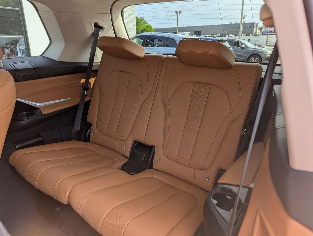 2022 BMW X7 40i - Photo 48