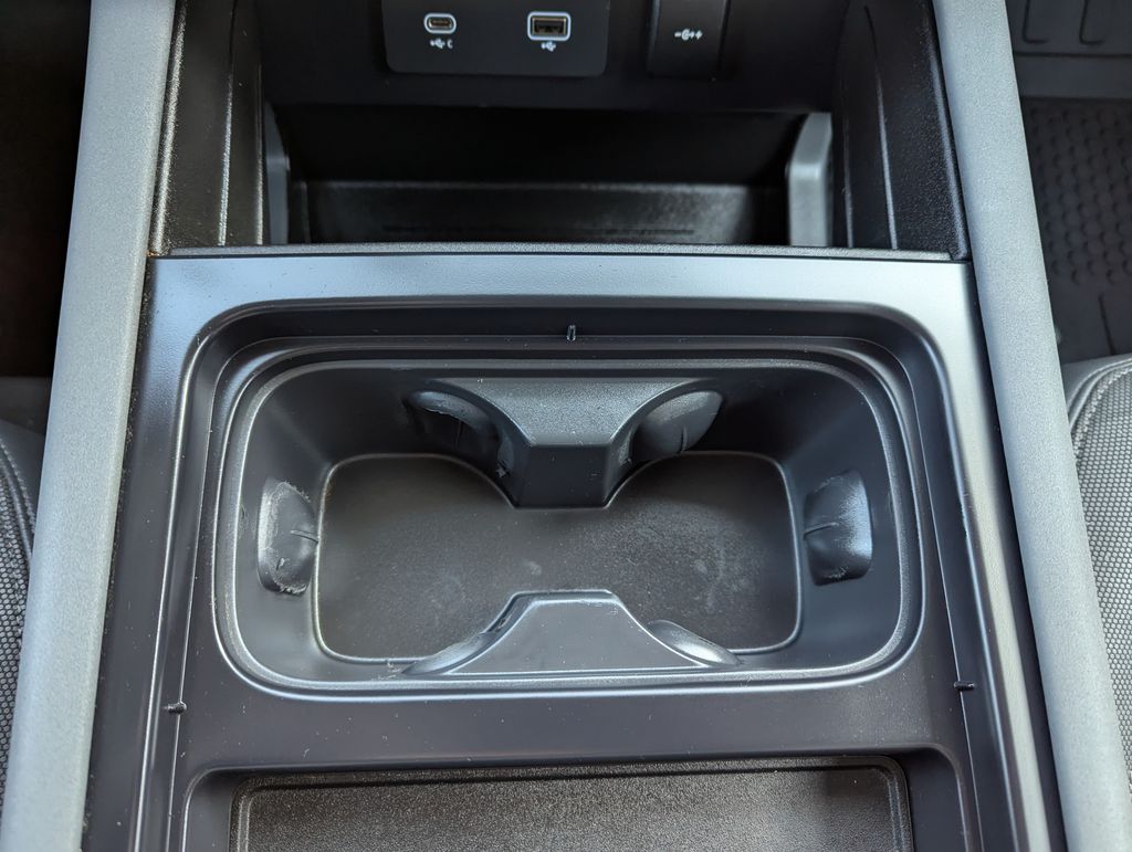 2023 Land Rover Defender X-Dynamic SE - Photo 28