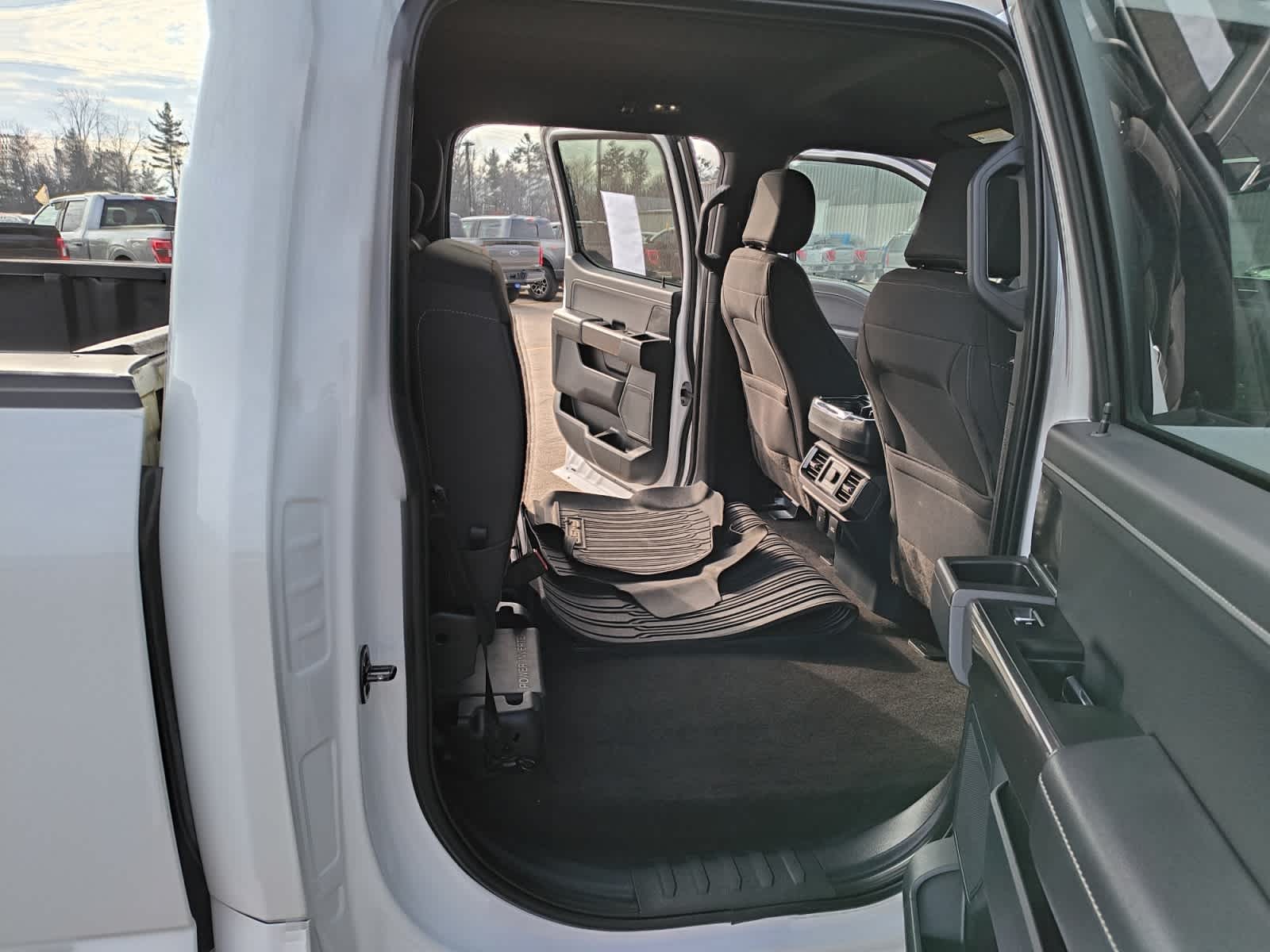 2023 Ford F-150 XLT - Photo 18