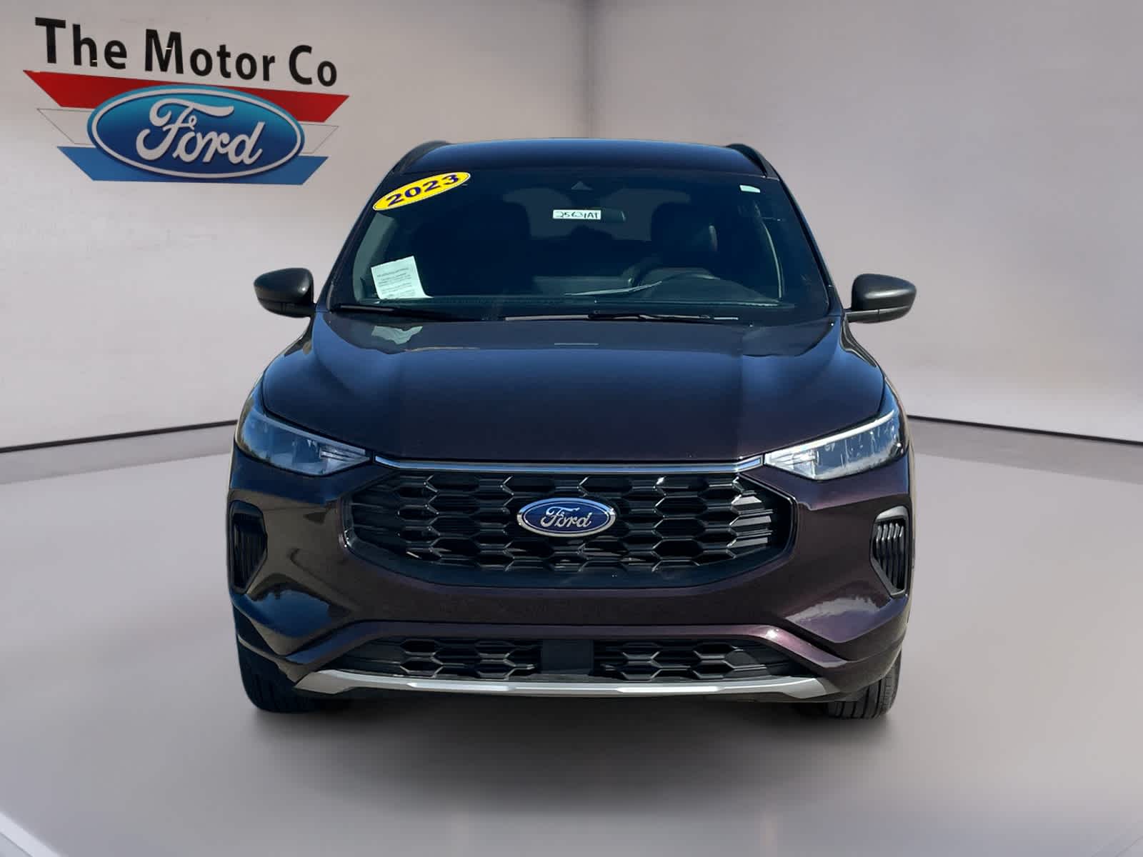 2023 Ford Escape ST-Line photo 2