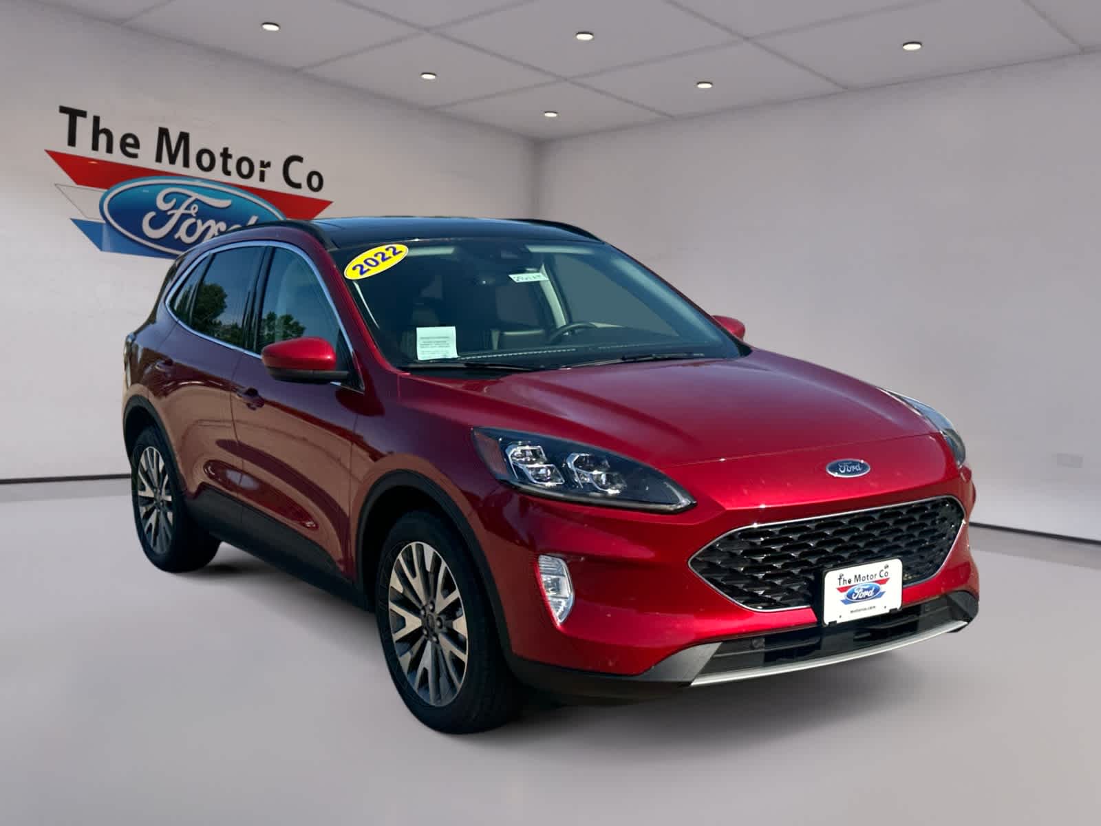 2022 Ford Escape Titanium photo 3