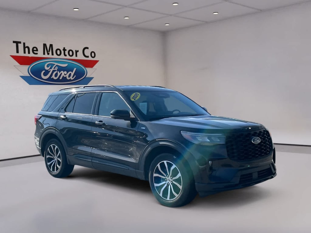 Used 2025 Ford Explorer ST-Line 4WD