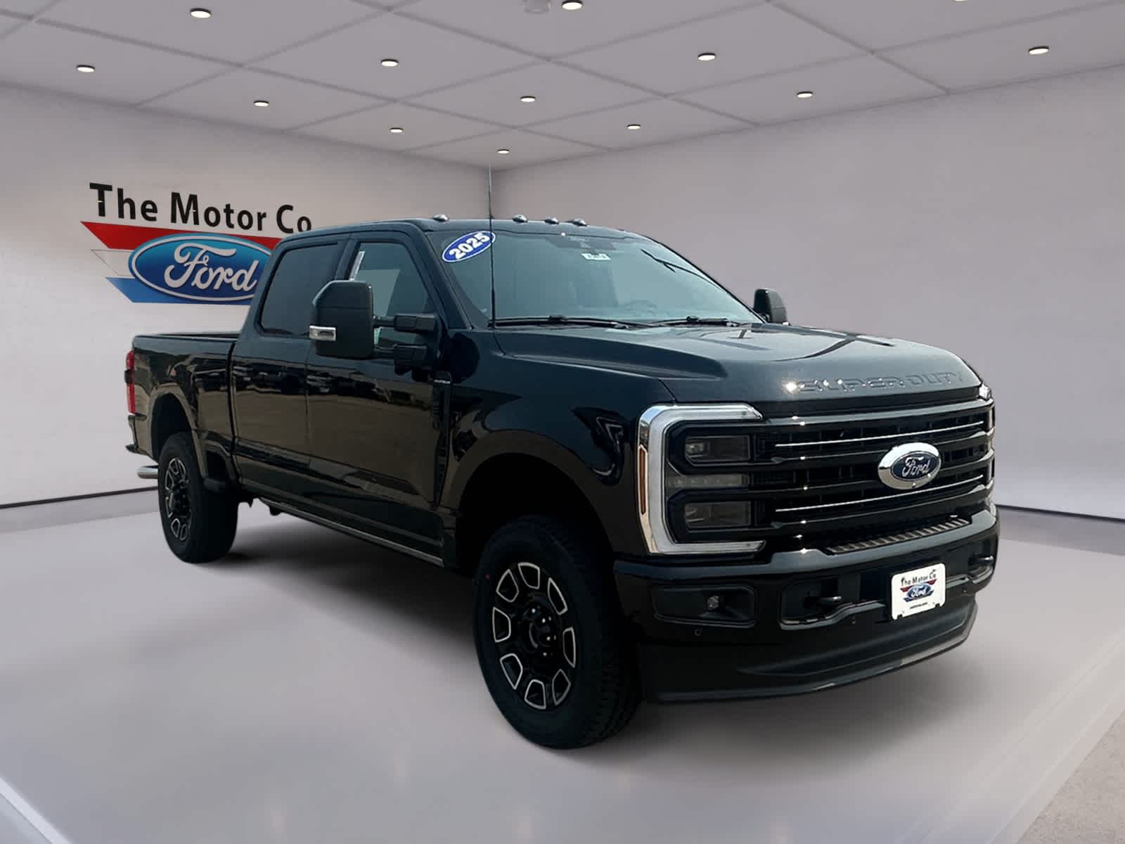 2025 Ford F-250 Platinum photo 3