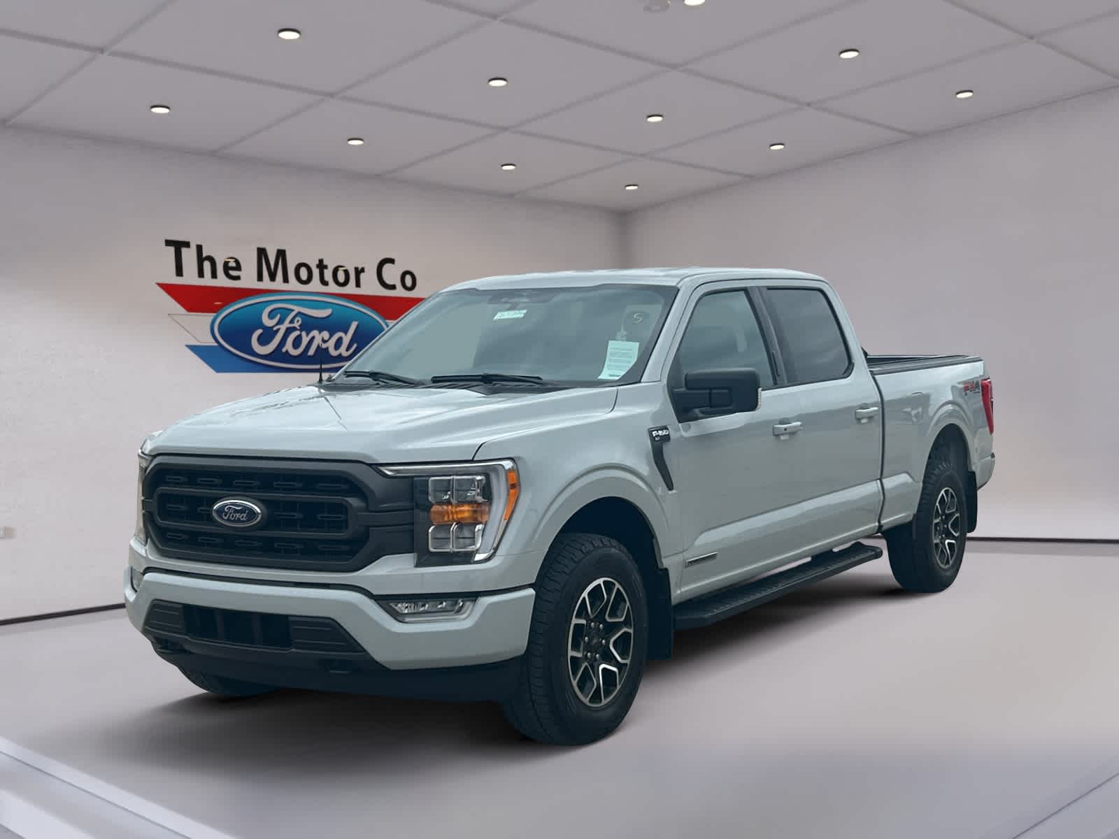 2023 Ford F-150 XLT 4x4 SuperCrew 157 in's photo