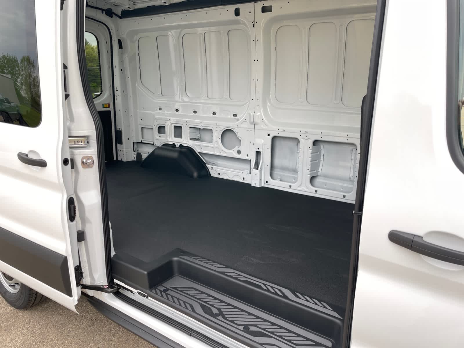 2025 Ford Transit Van Base - Photo 17