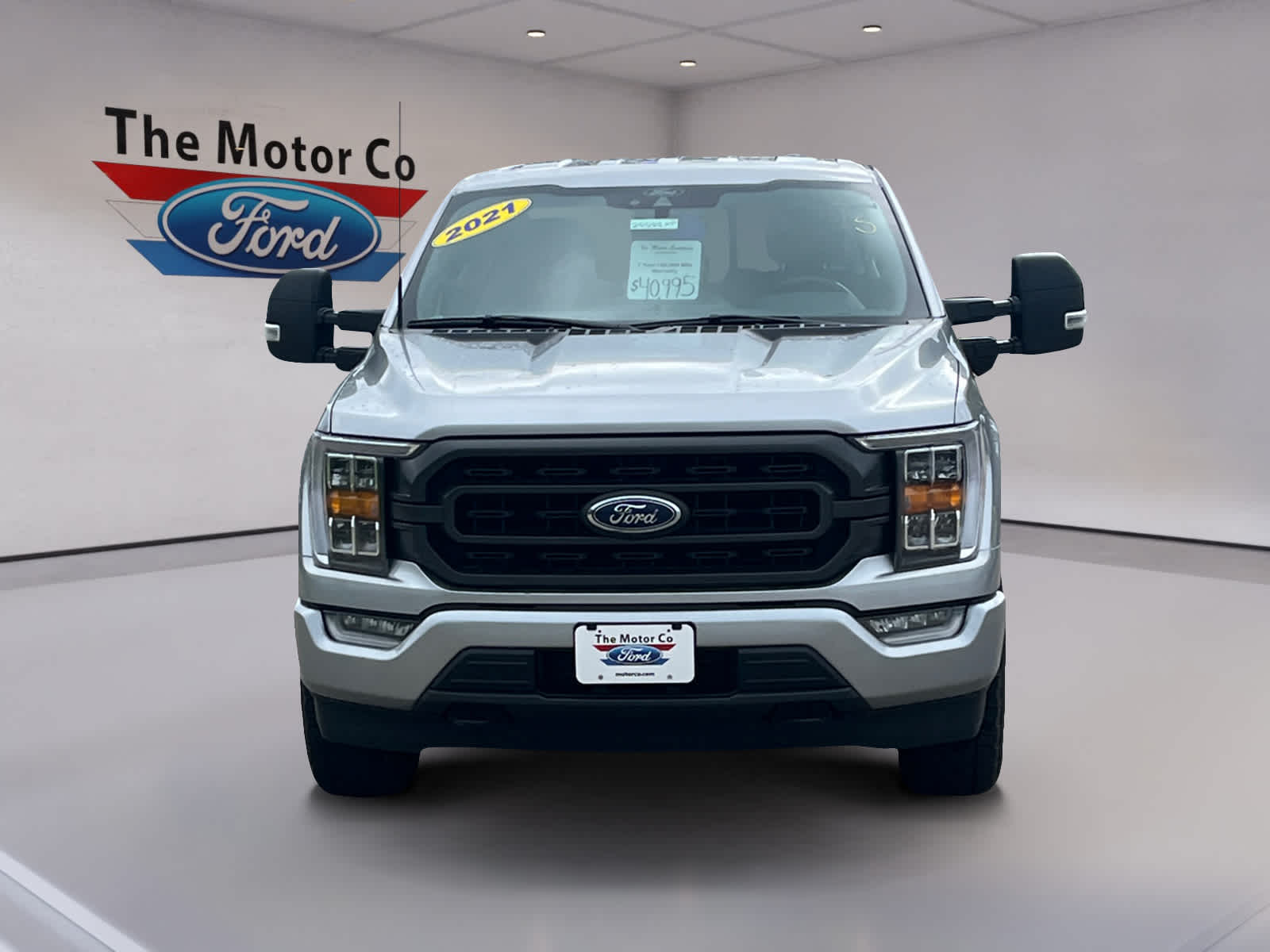 2021 Ford F-150 XLT photo 2