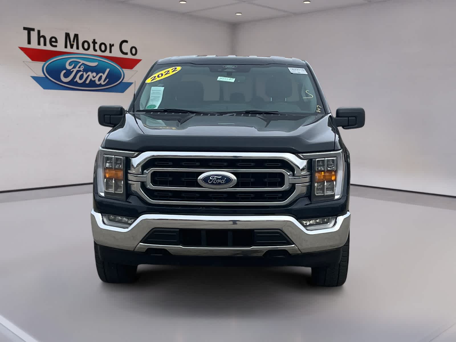 2022 Ford F-150 XLT photo 2