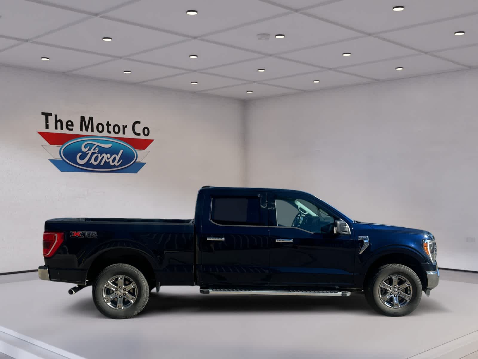2023 Ford F-150 XLT photo 4