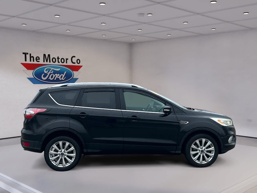 Used 2017 Ford Escape Titanium 4WD