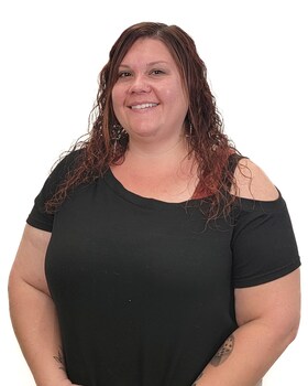 Staff member Crystal from ID_0e25e6