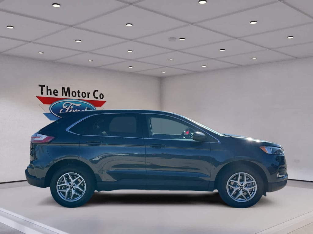 Used 2022 Ford Edge SEL AWD