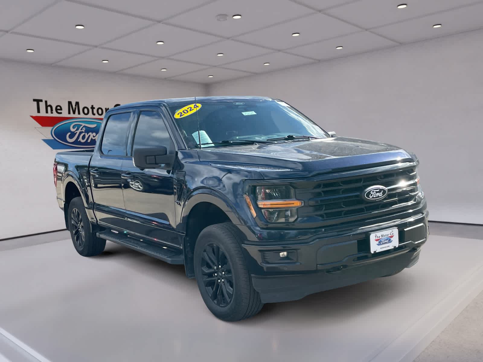 2024 Ford F-150 XLT photo 3