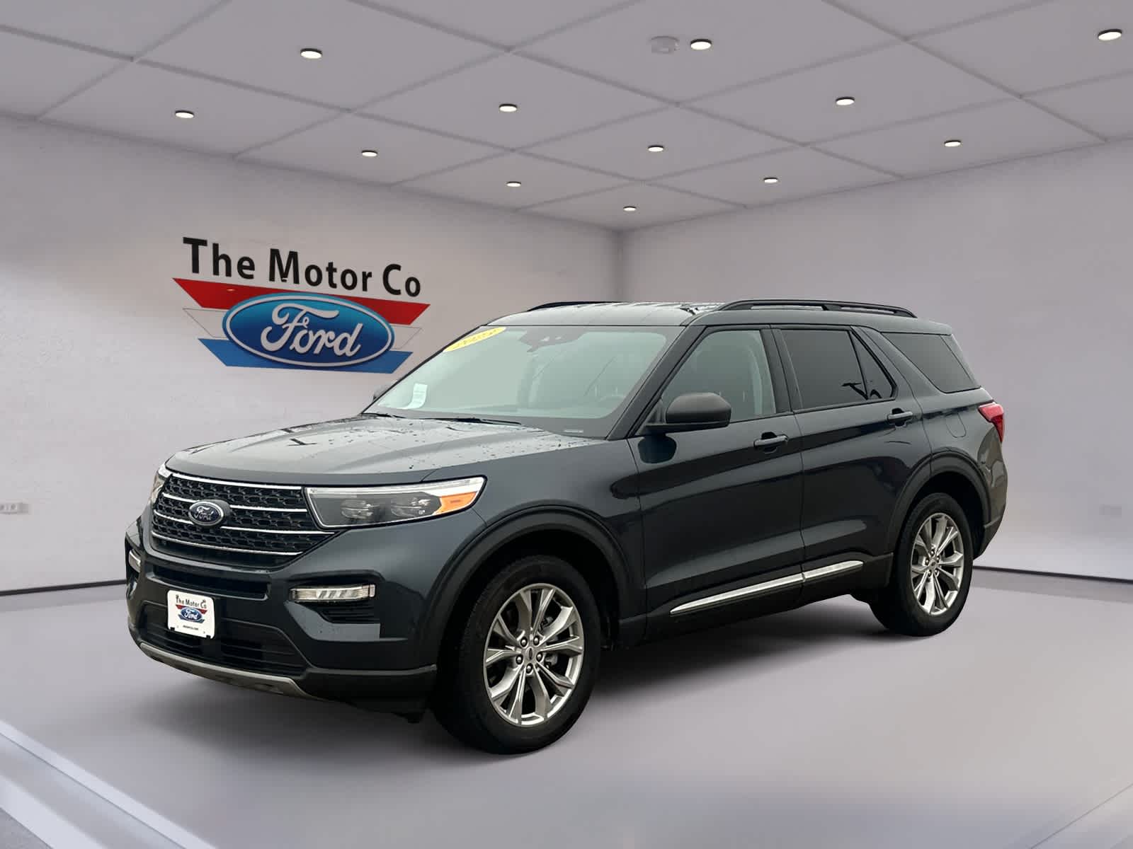2023 Ford Explorer XLT's photo