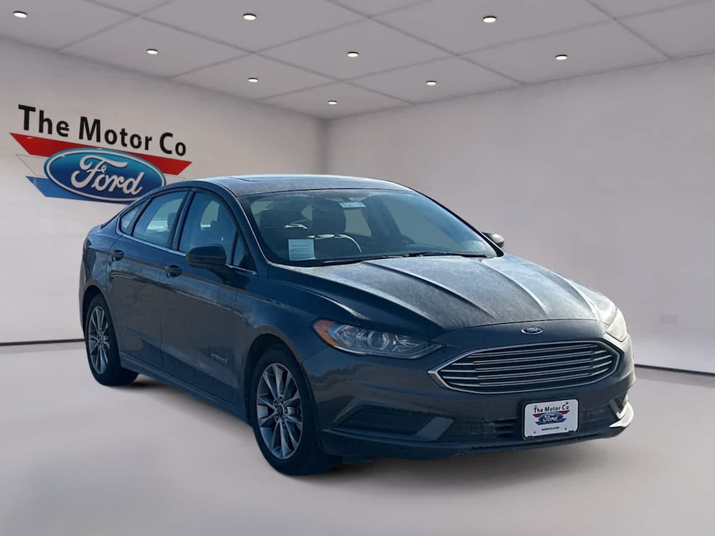 Used 2017 Ford Fusion Hybrid SE FWD