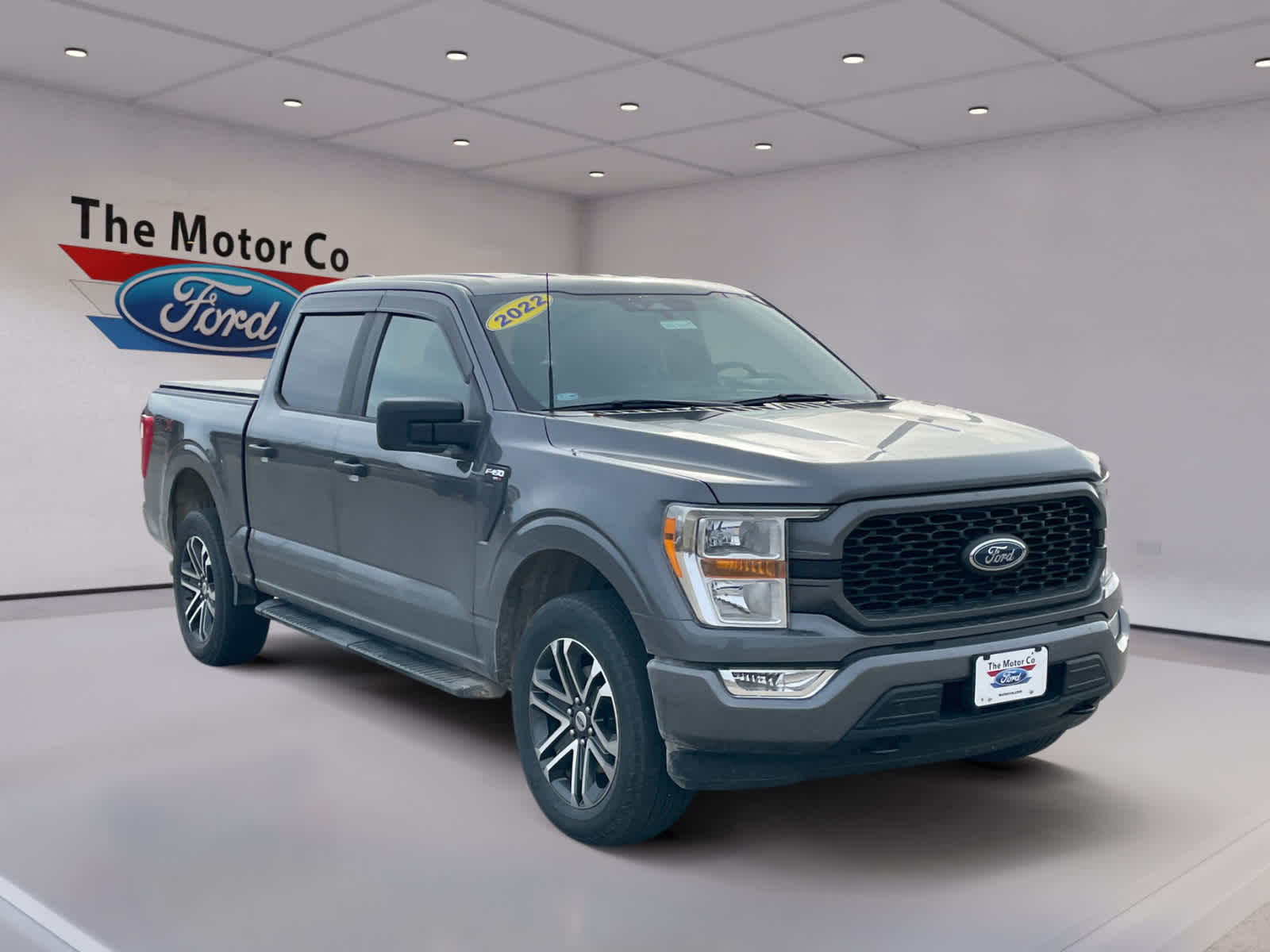 2022 Ford F-150 XL photo 3