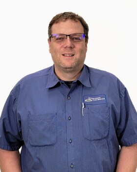 Staff member Dan from ID_1273a6
