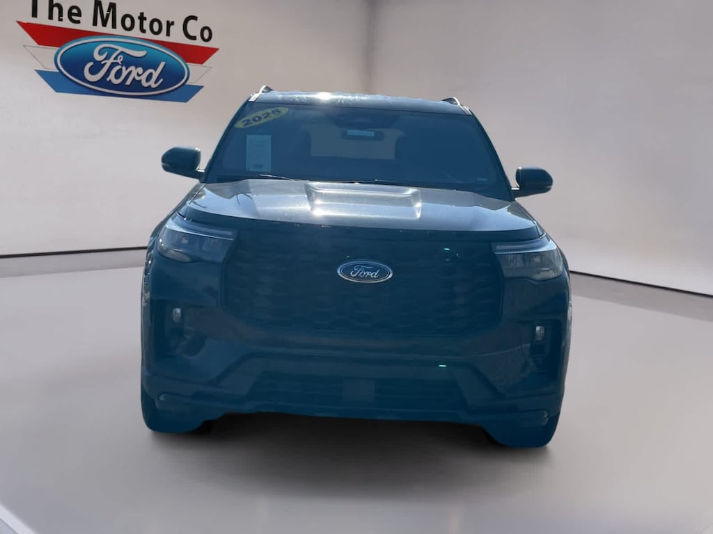Used 2025 Ford Explorer ST-Line 4WD