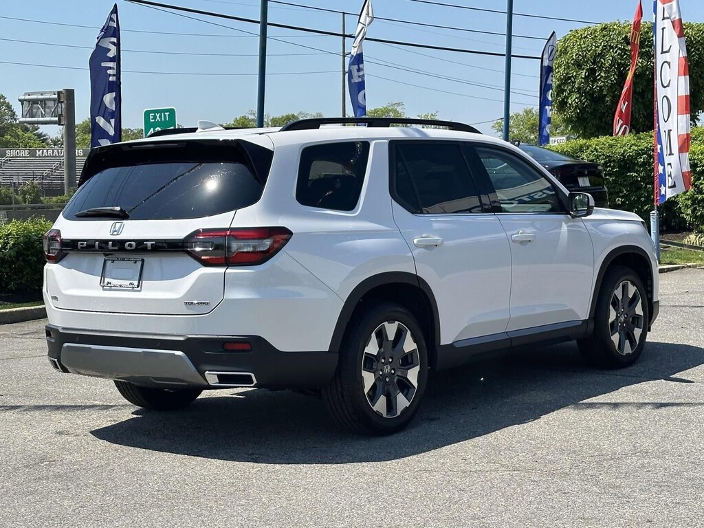 New 2026 Honda Pilot Touring SUV