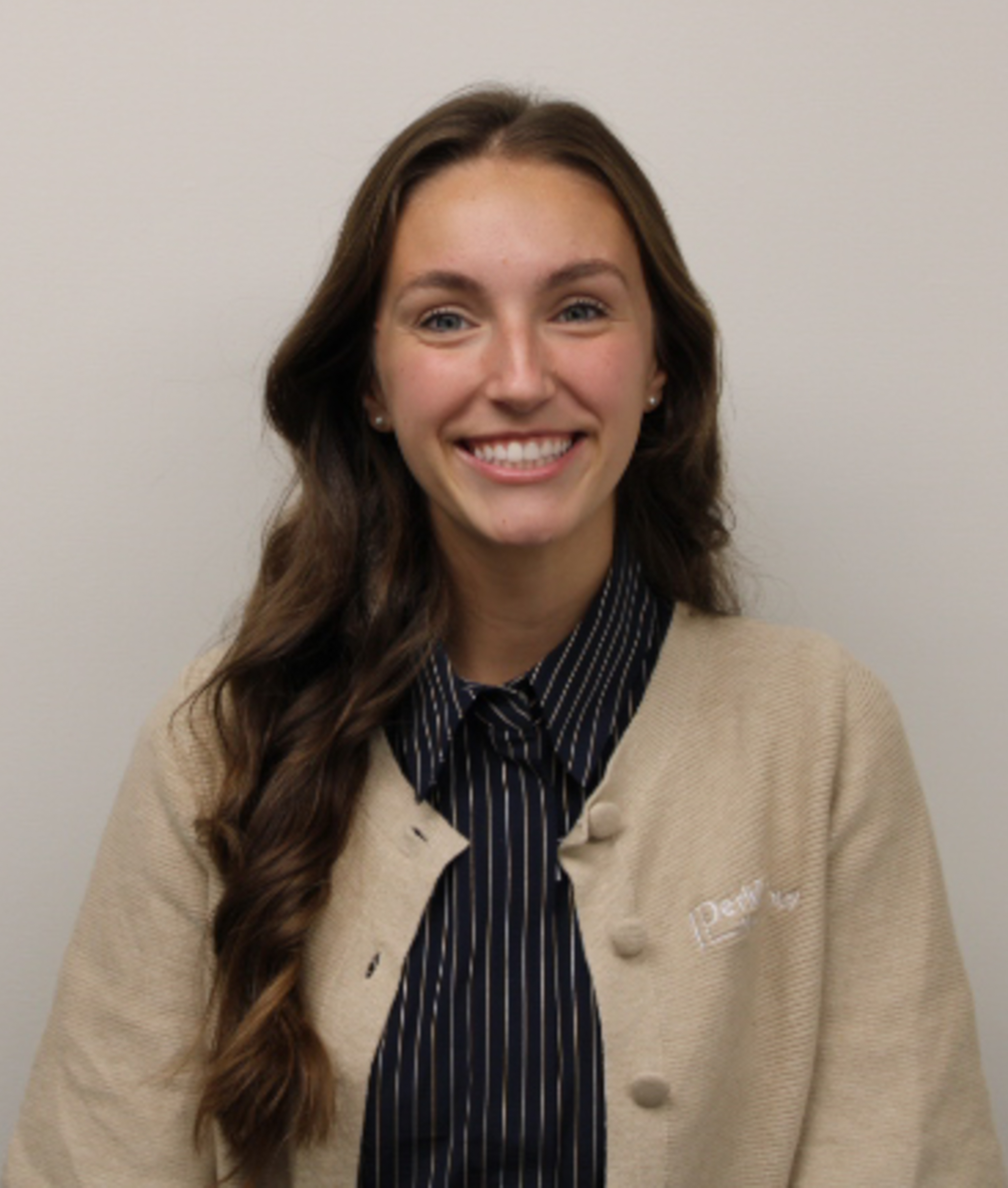 Staff member Gabrielle Lynch from ID_570f433eb2e5
