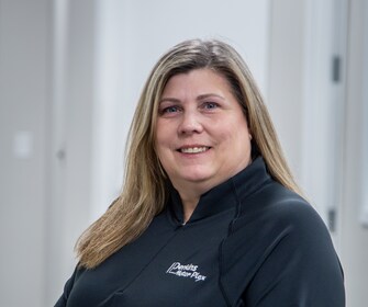 Staff member Robin Stinson from ID_b04e47c2db53