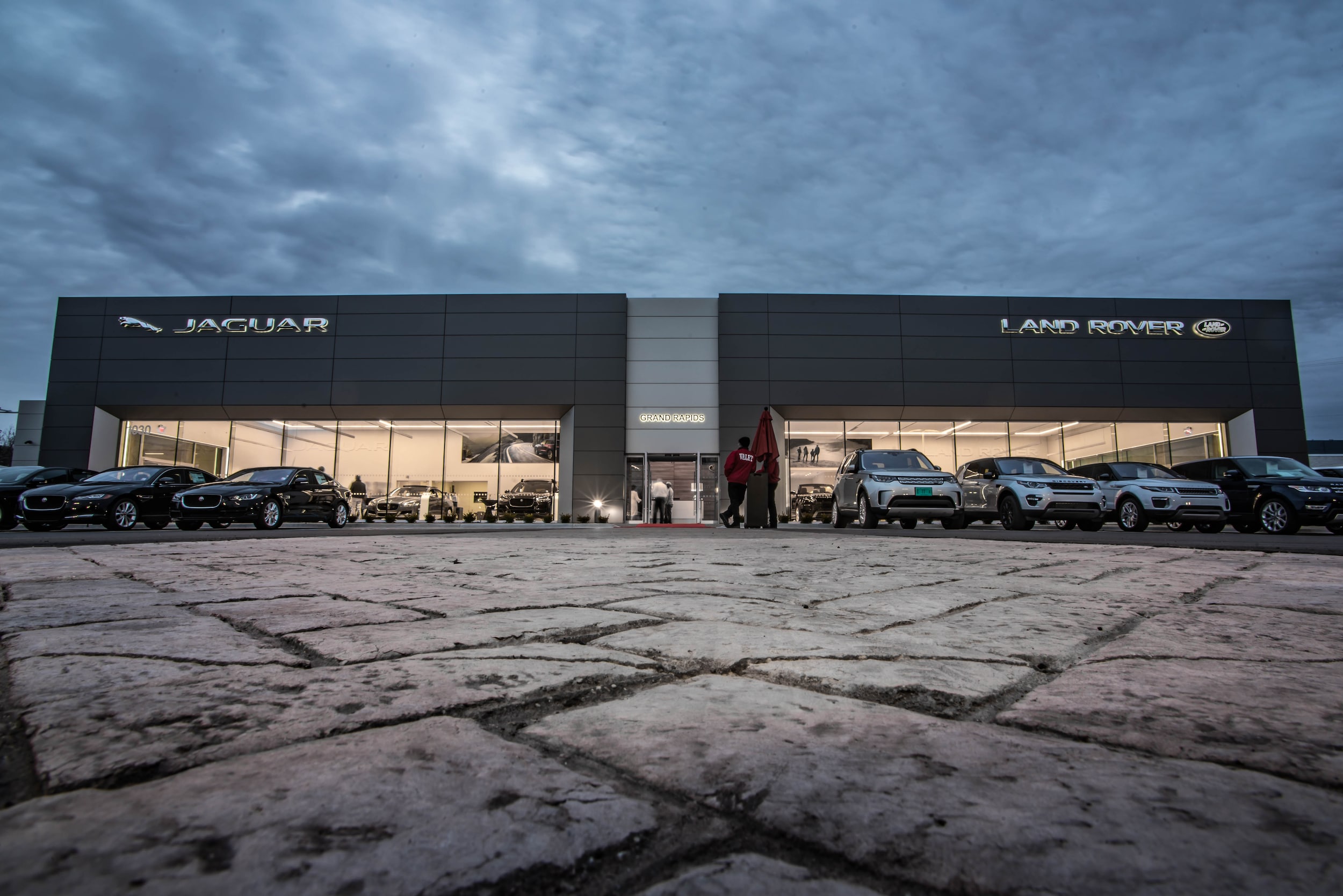 Grand Rapids Mini, BMW, Land Rover and Jaguar Dealer | About The Sharpe