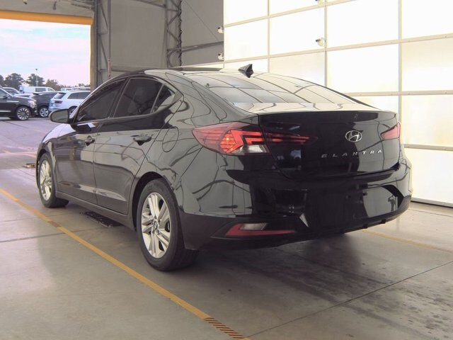 2020 Hyundai Elantra Value Edition photo 2
