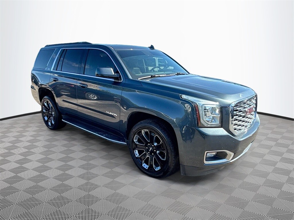 2020 Gmc Yukon SLT photo 3