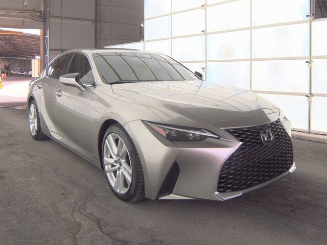 2023 Lexus IS 300 photo 3