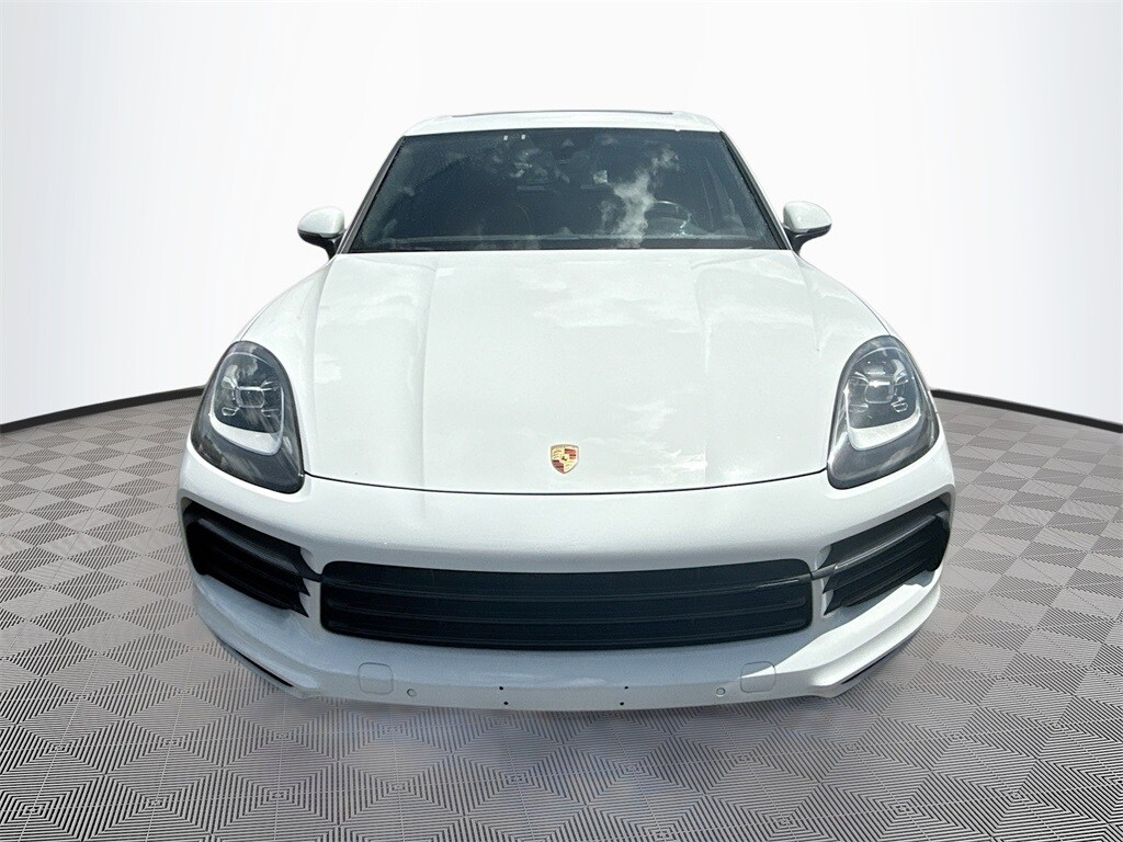 2020 Porsche Cayenne Base photo 2