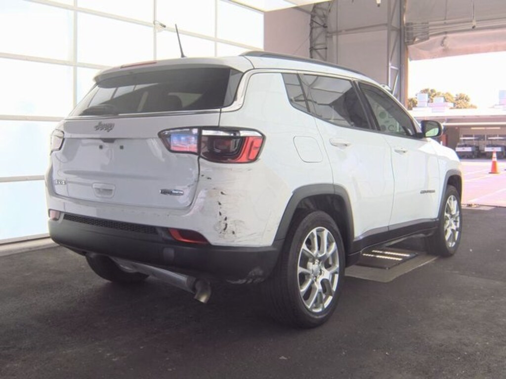 Used 2024 Jeep Compass Latitude Lux SUV