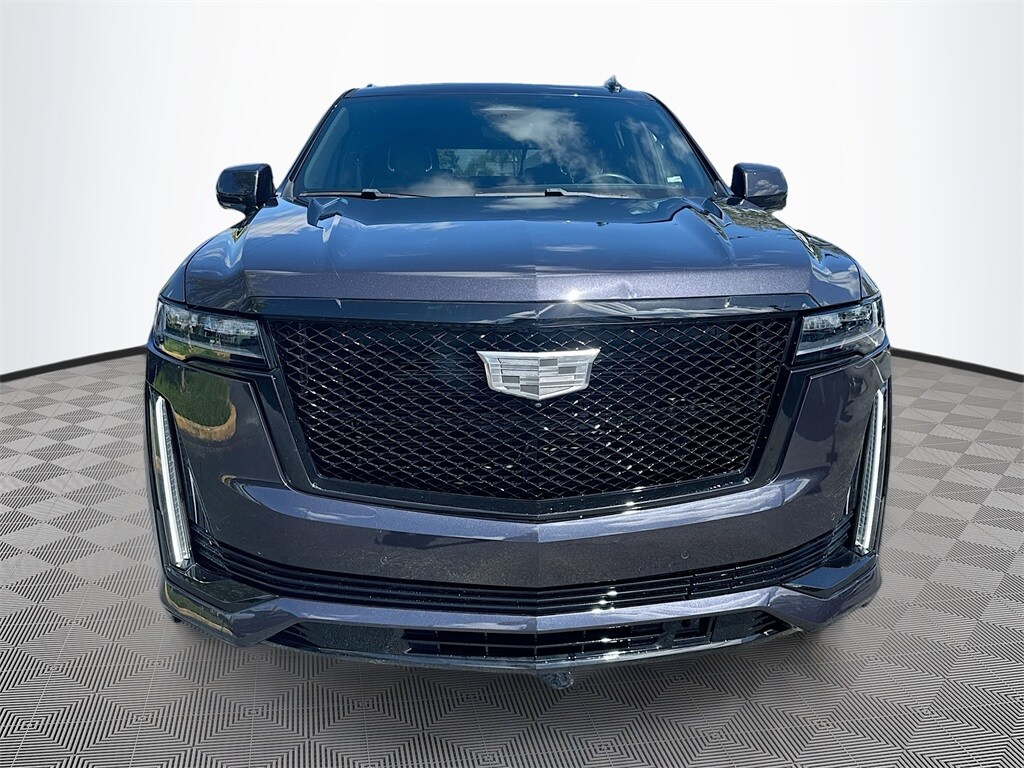 2024 Cadillac Escalade Sport photo 2