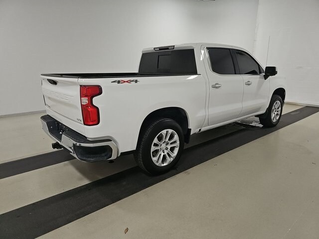 2024 Chevrolet Silverado 1500 LTZ photo 2
