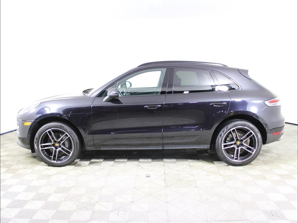 2021 Porsche Macan S photo 2
