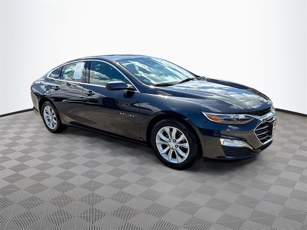2023 Chevrolet Malibu 1LT photo 3