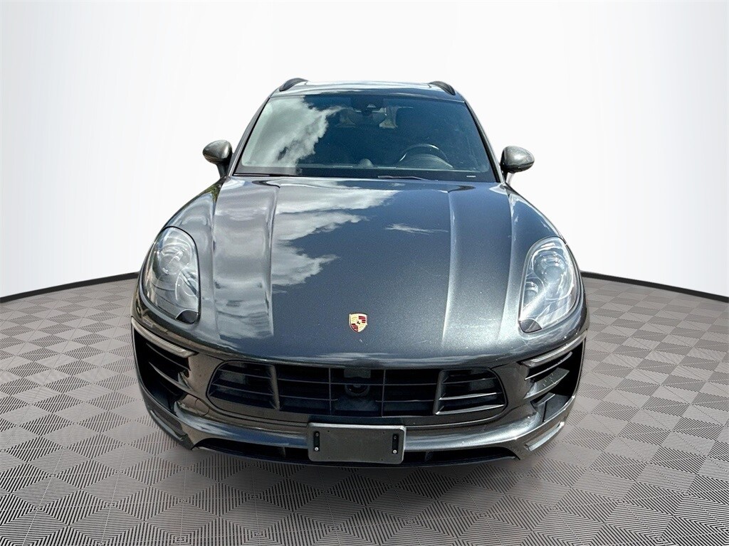 2017 Porsche Macan GTS photo 2