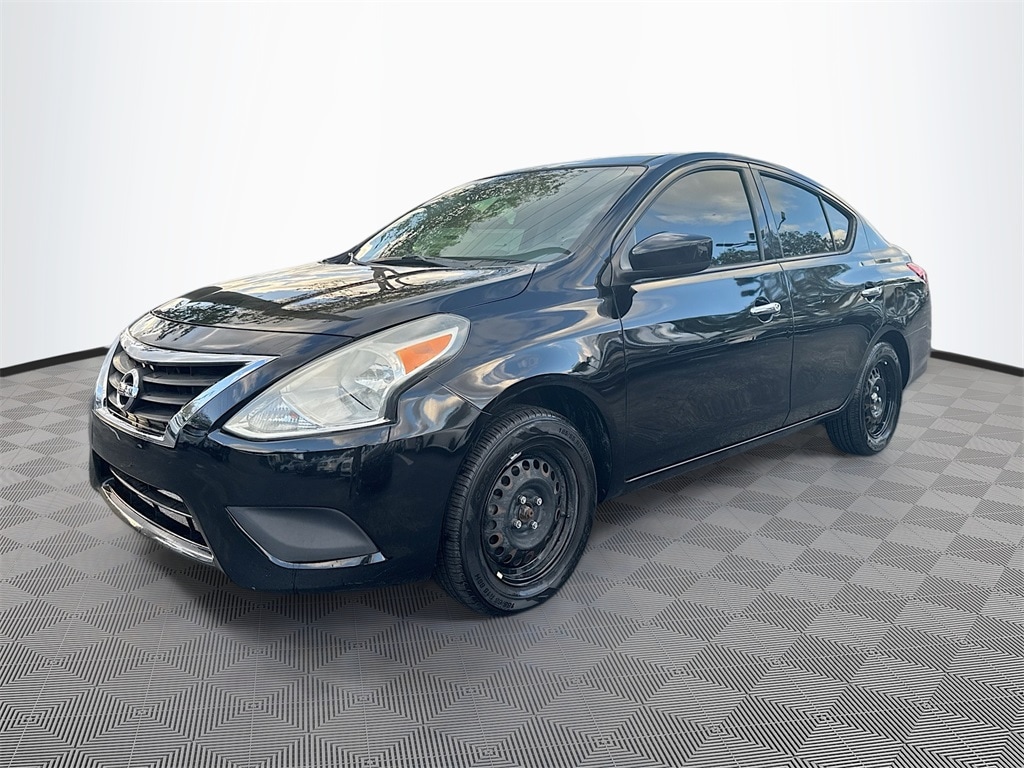 Used 2019 Nissan Versa 1.6 SV Sedan