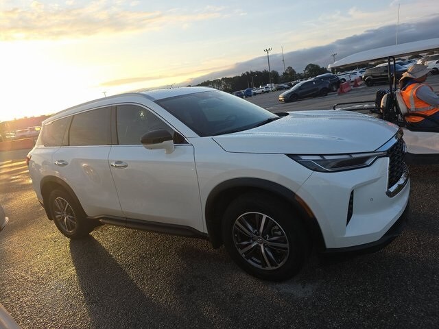 2025 Infiniti QX60 Luxe photo 3