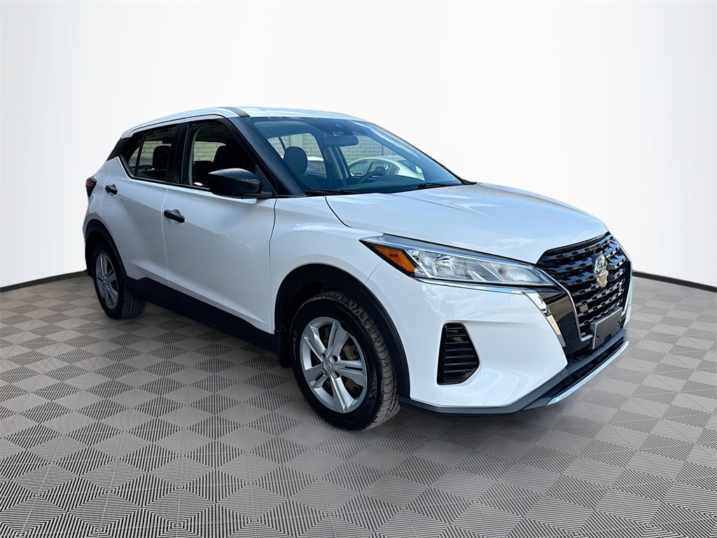 Used 2021 Nissan Kicks S SUV