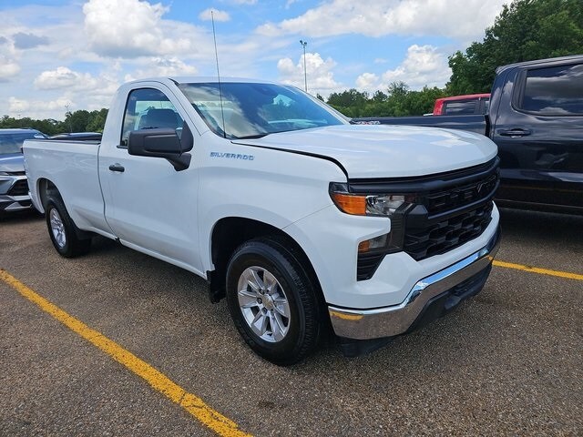 2023 Chevrolet Silverado 1500 photo 3